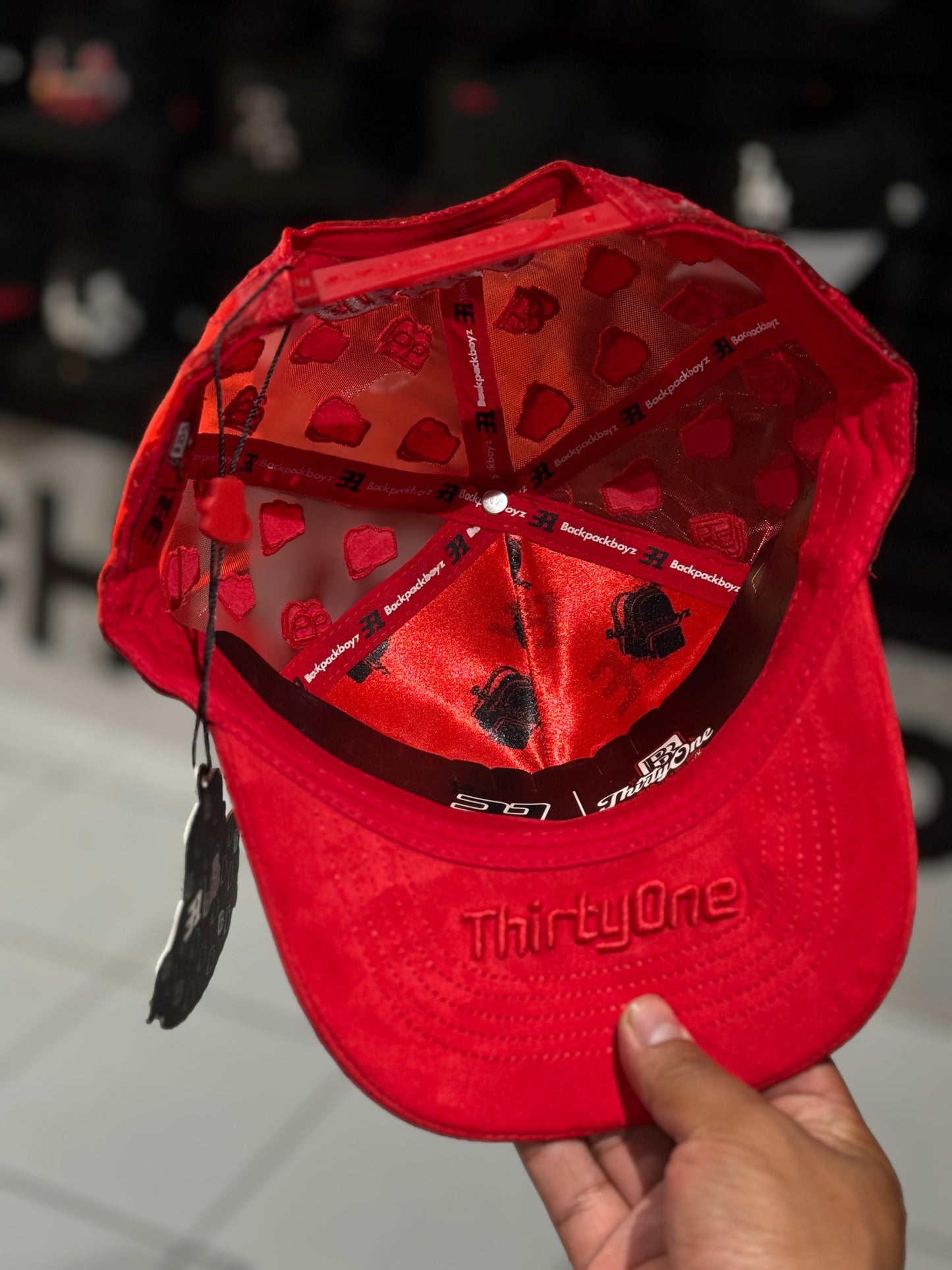 31 hats x BACKPACK “LA MOCHILA”