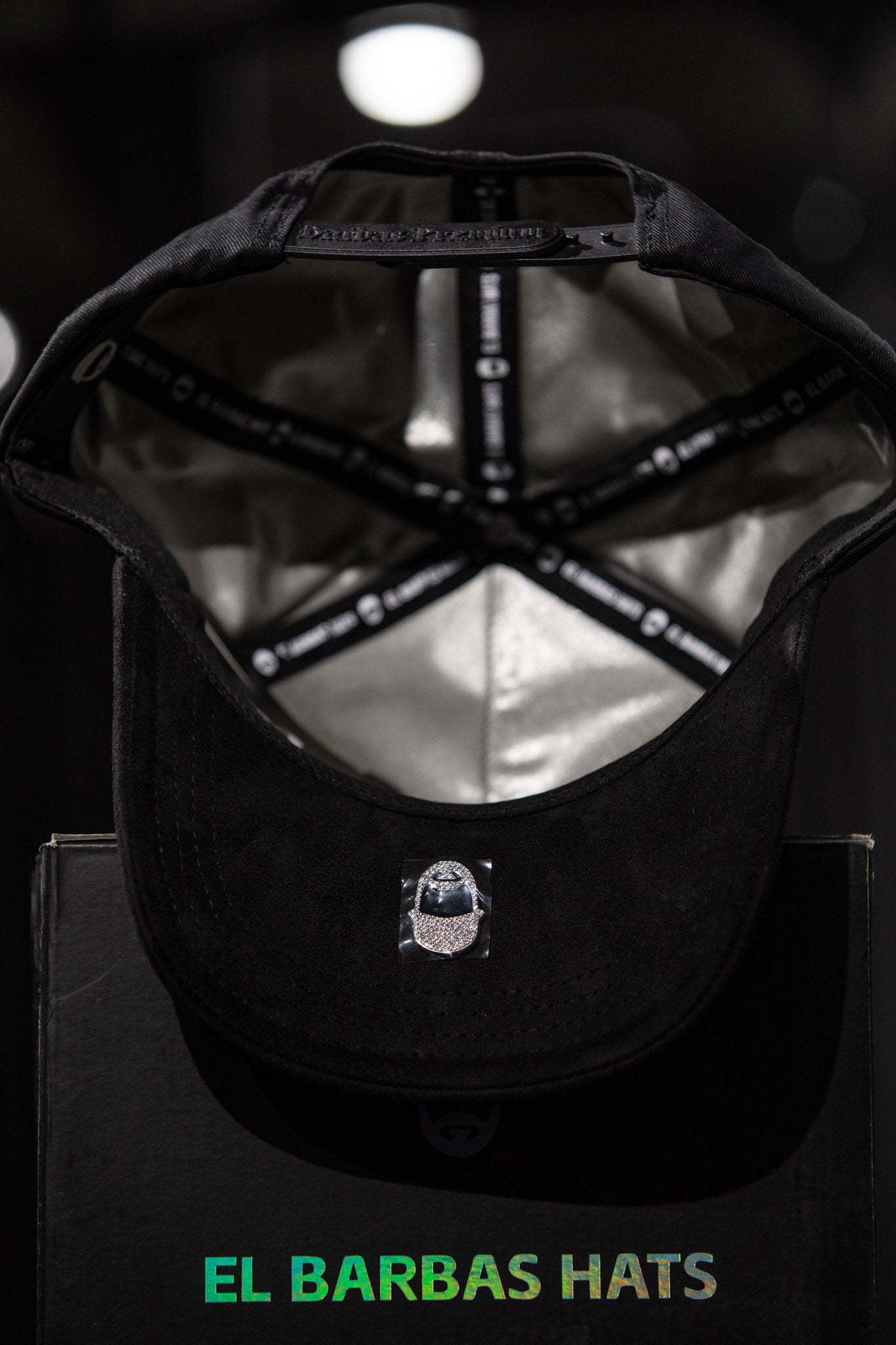 BARBAS HATS “77”