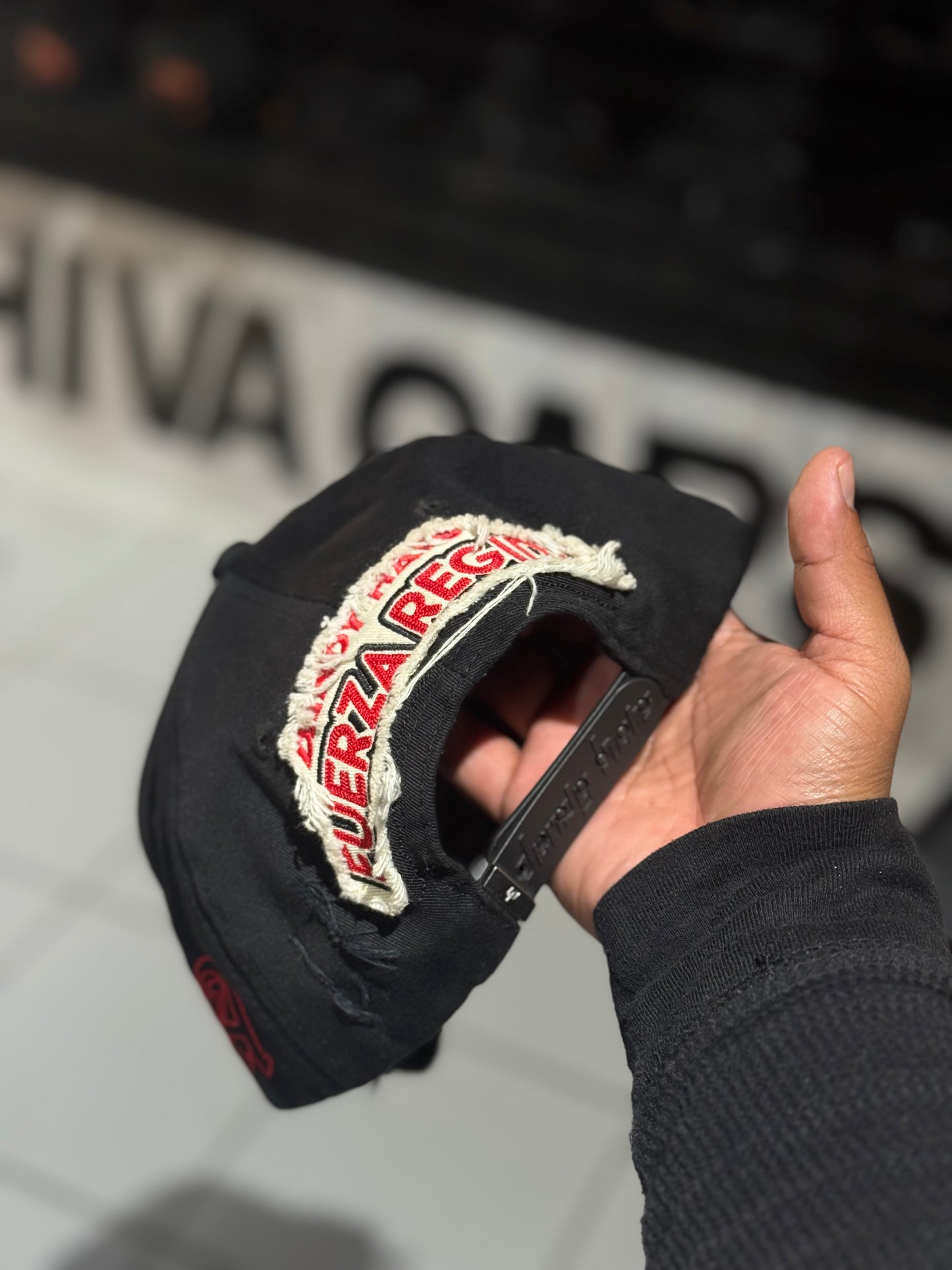 DANDY X FUERZA REGIDA “DISTRESSED”