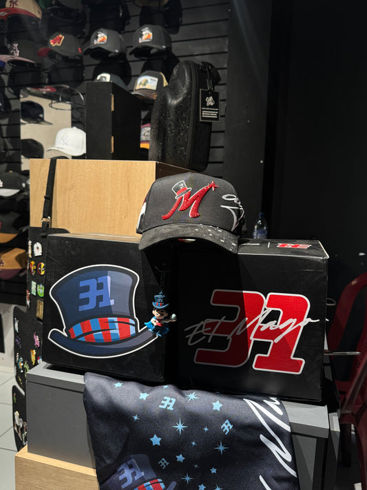 31 HATS “MAGO ROJA”