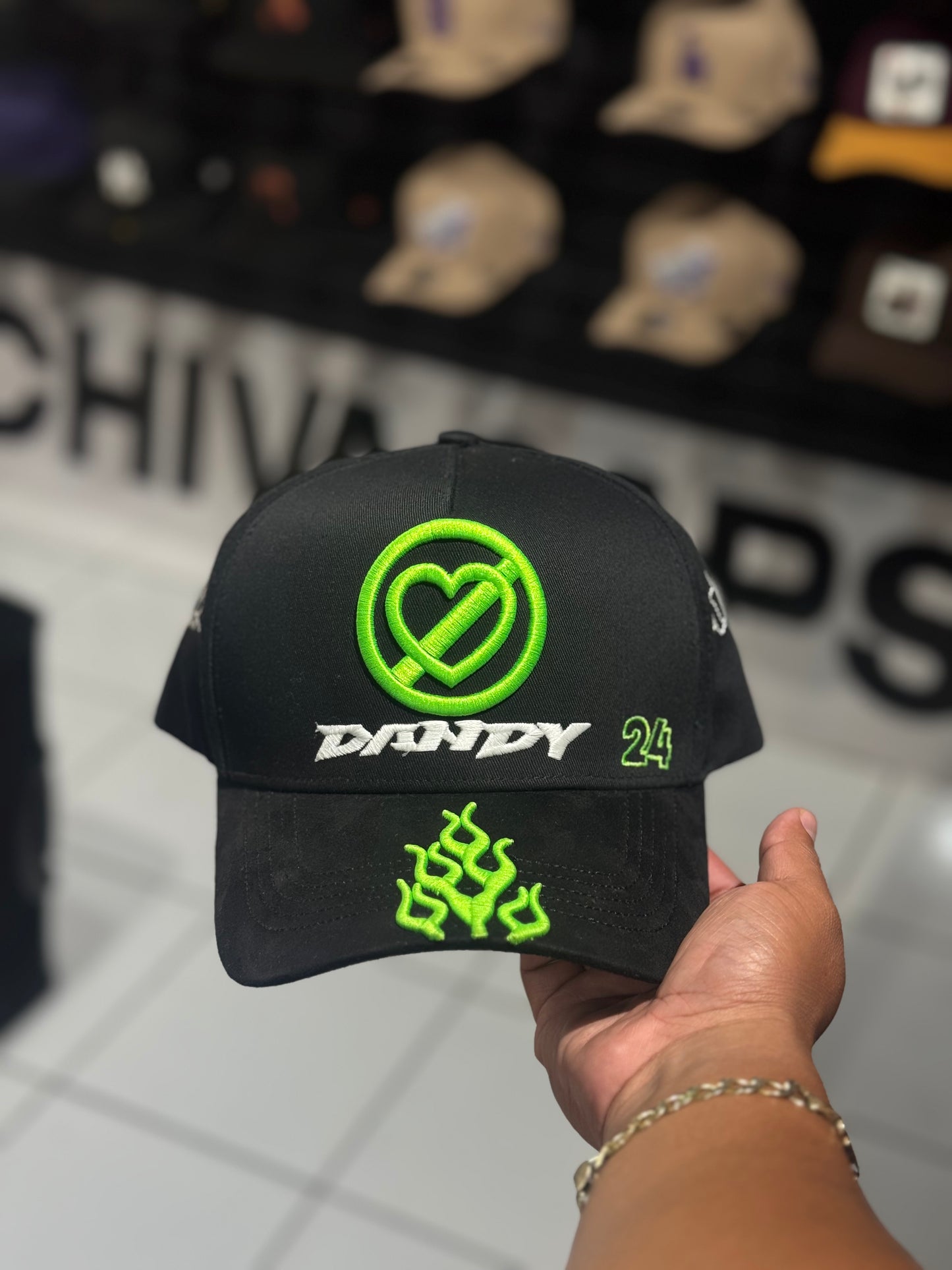 Dandy x Fuerza Regida “No Te Enamores”