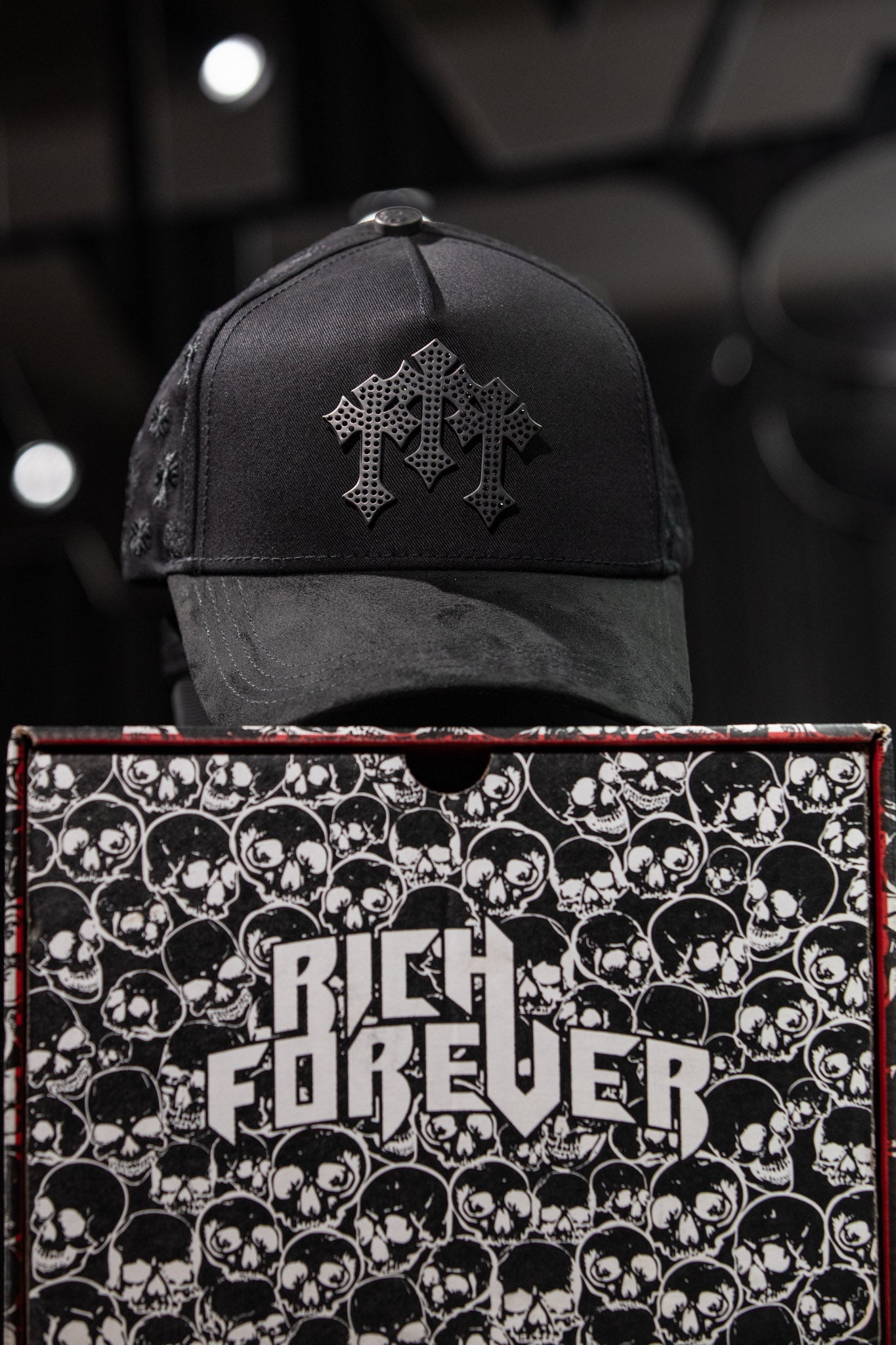 BARBAS HAT “CHROME BLACK”