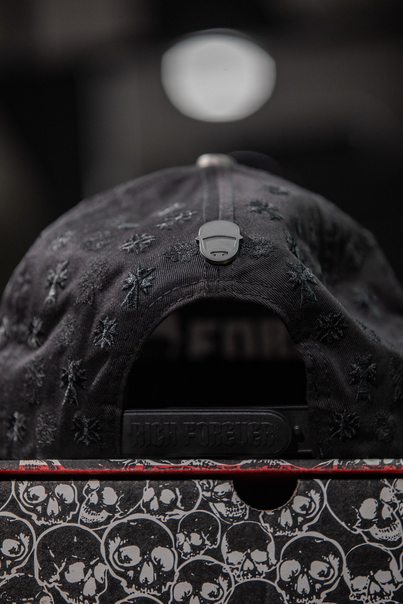 BARBAS HAT “CHROME BLACK”