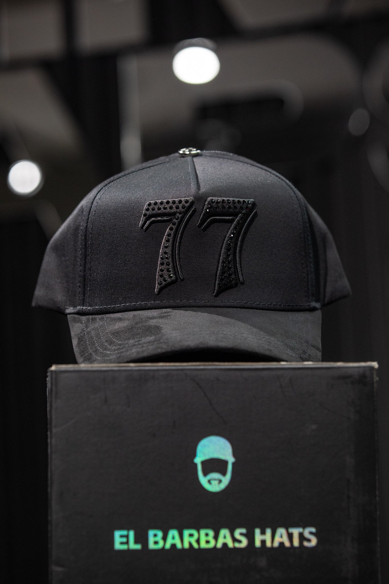 BARBAS HATS “77”