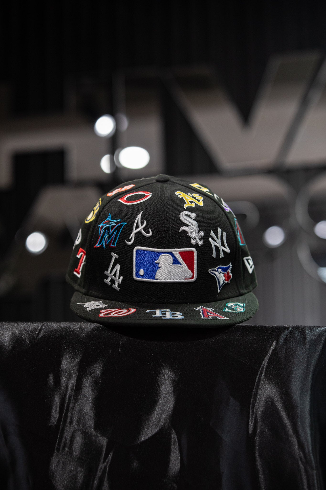 NEW ERA ALL OVER 7 1/8 ORIGINAL