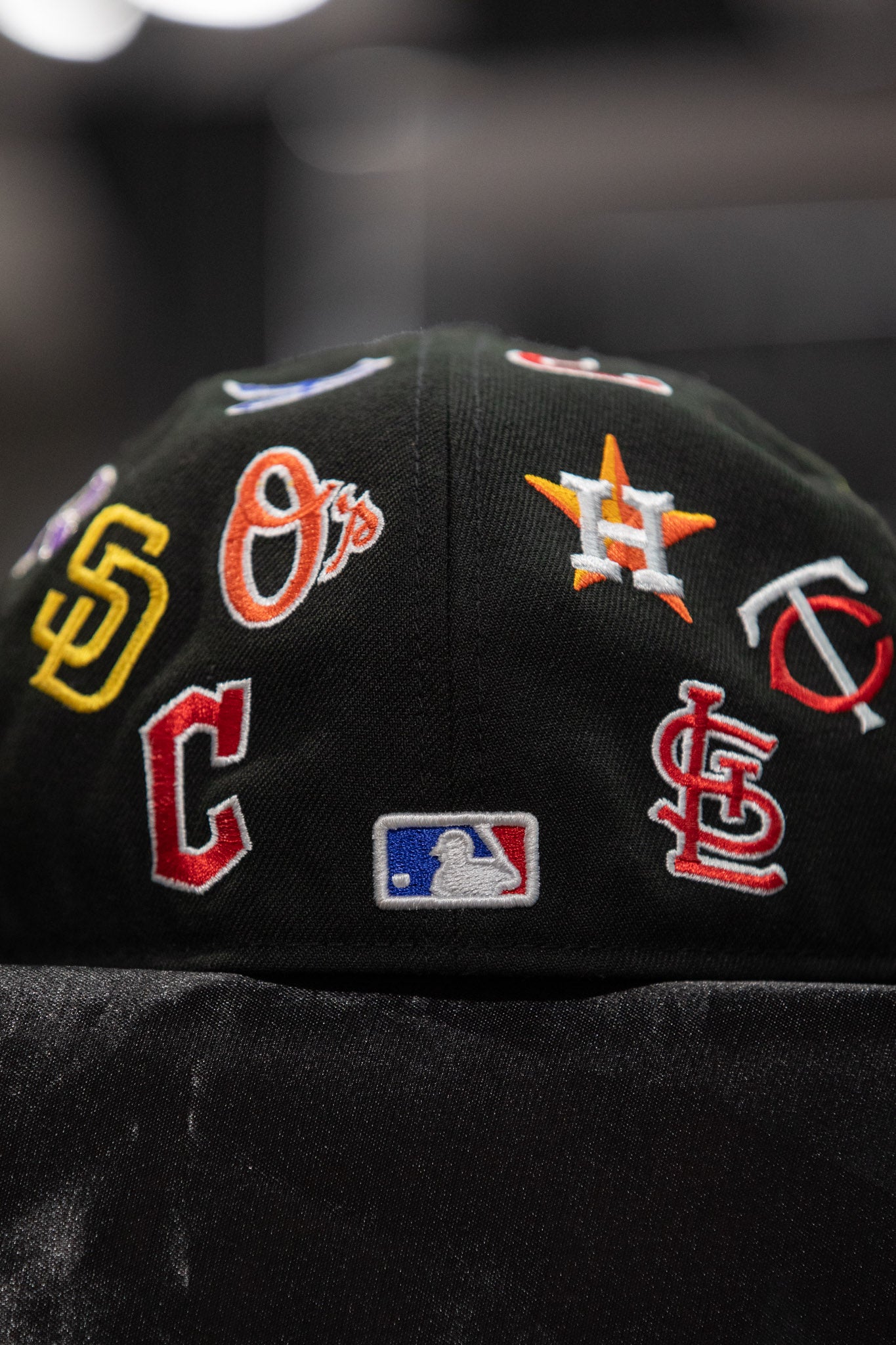 NEW ERA ALL OVER 7 1/8 ORIGINAL