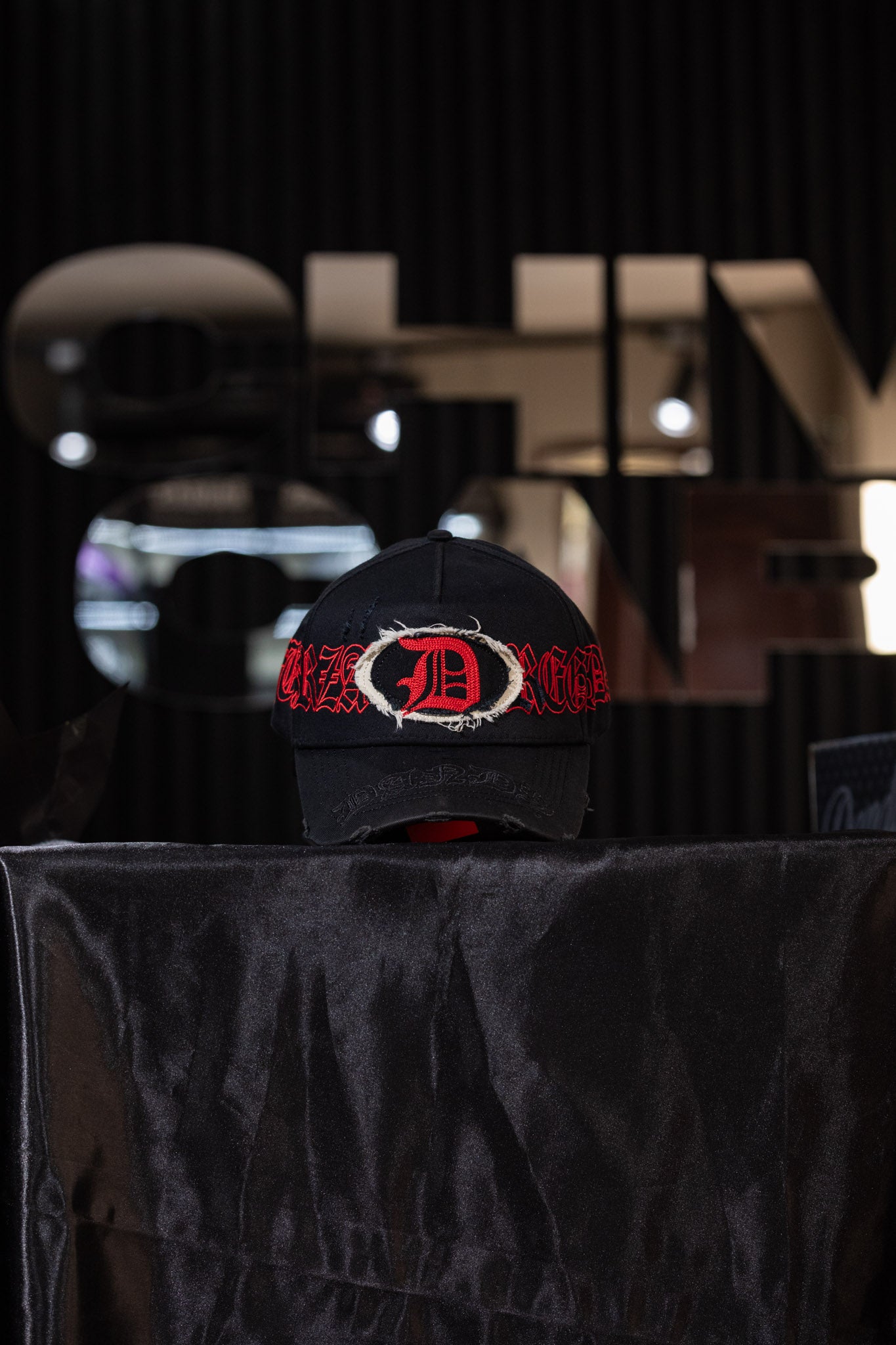 DANDY X FUERZA REGIDA “DISTRESSED”